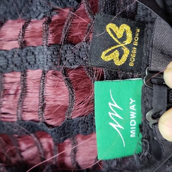 Bobbi Boss Lace Front Bob - Burgundy - Picture 9 of 9